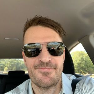 Meet your Posher, Charles